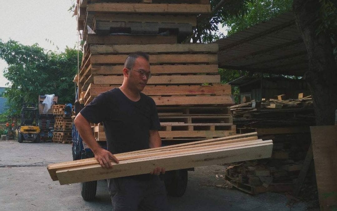 Helping Hands — 林育齊（小林搞工）