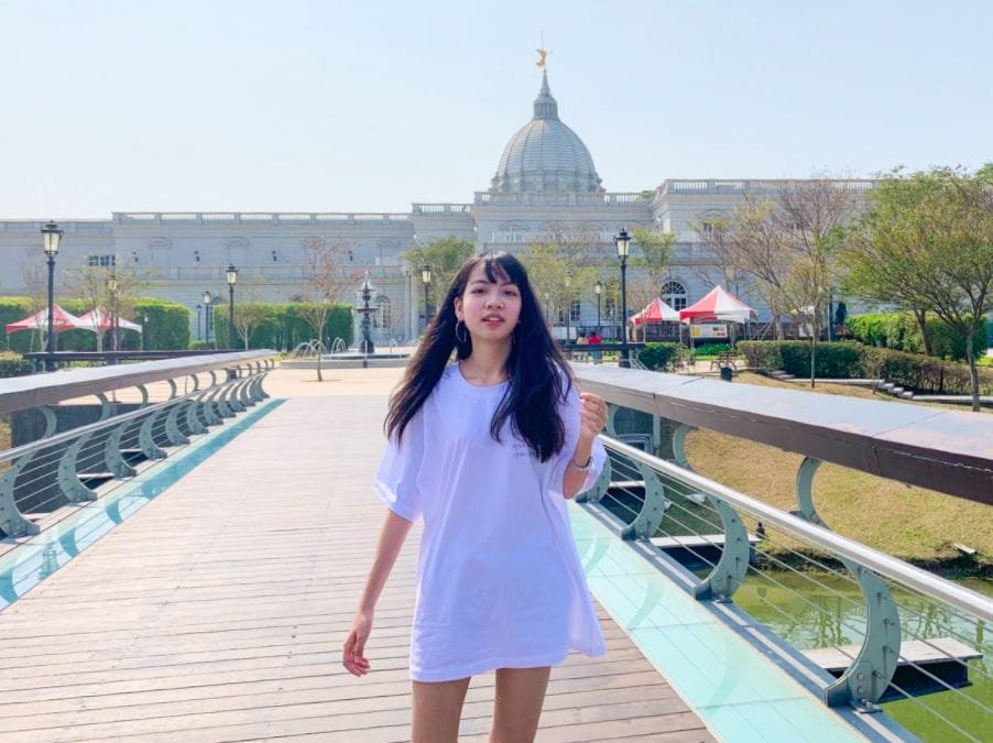 Helping Hands – 黃渝茜 Cassie Hwang