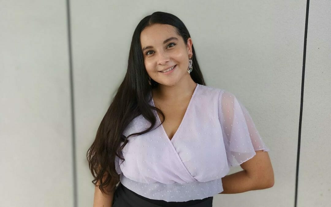 Helping Hands – Michelle Nitsch