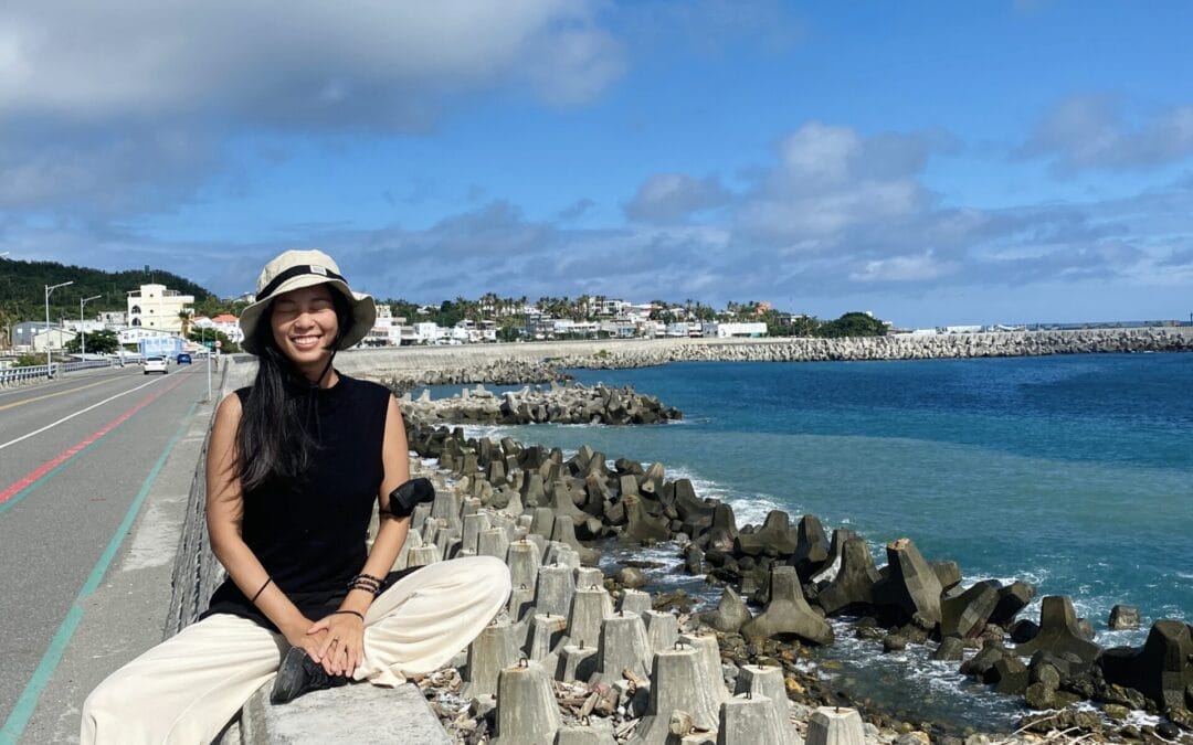 Helping Hands –  林菓 Lin-Guo